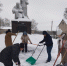 субботник по уборке снега в Руднянском районе продолжается - фото - 28 - Руднянский район